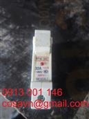 Giá đỡ cầu chì và cầu chì WOO RT18-320 RT18-320